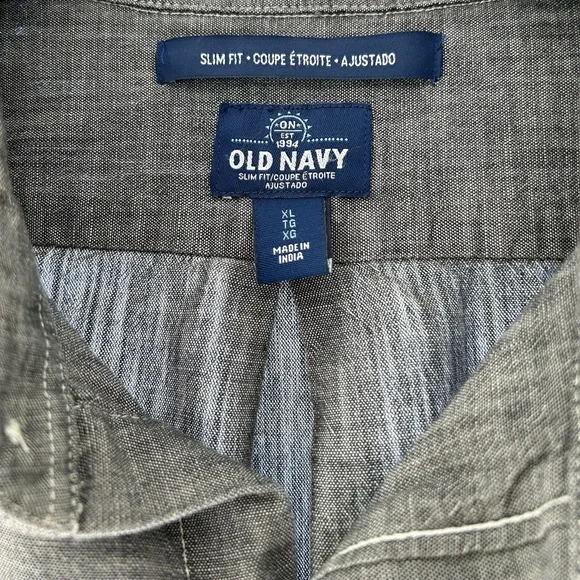 Old Navy Gray Chambray Men’s XL Button Up - Picture 2 of 6